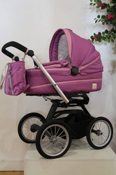 Коляска для новорожденного Inglesina Otutto на шасси Quad XT Black (AB20B6FUX / AE64G0000)